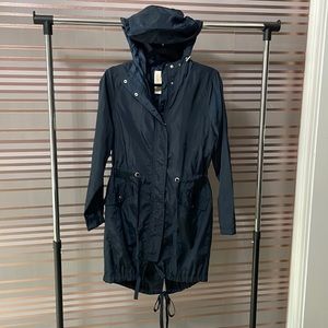 Women’s size small very stylish Navy rain coat from Ci Sona- beautiful